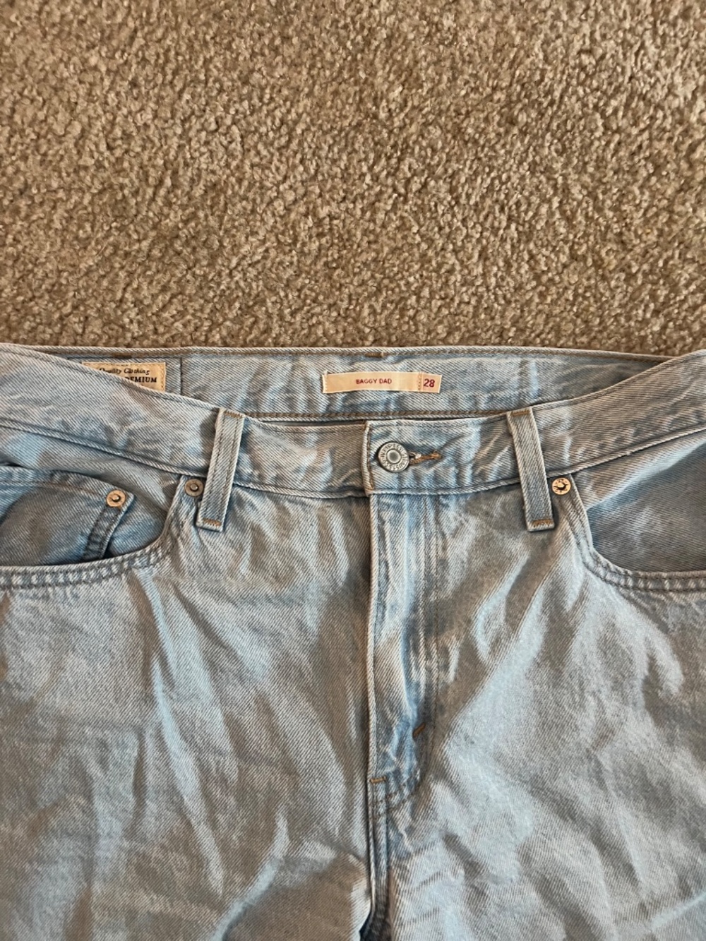 Levi's Baggy Dad Jeans Fan-Flare Light Wash - Picture 4 of 5